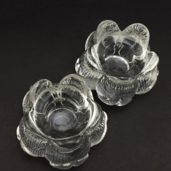 2 Clear Glass Tulip Rose Bud Flower-Shaped Candle Holders Taper Tea Lights - Picture 8 of 13